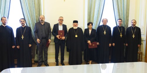 Distincții pentru jurnaliști TVR din partea Patriarhului României