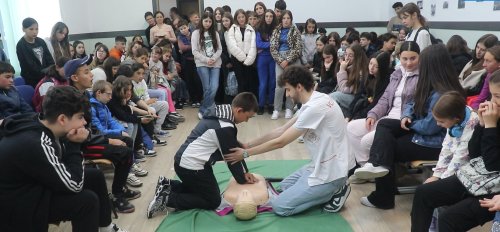Proiect educativ al voluntarilor Paraclisului Catedralei Naționale